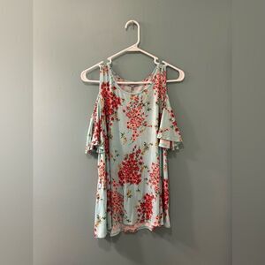 NWOT … WHITE BIRCH “Size: L” Cold Shoulder Top / Blouse